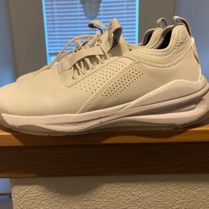 Clove Women’s Size 8.5